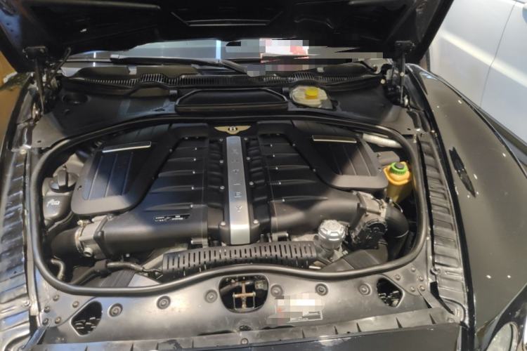 Used Bentley Flying Spur 2010 6.0T Five-Seat Version Engine Bay