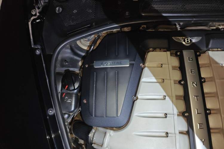 Used Bentley Flying Spur 2010 6.0T Four-Seat Version Engine Bay Right