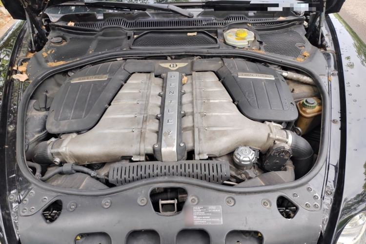 Used Bentley Flying Spur 2010 6.0T Four-Seat Version Engine Bay