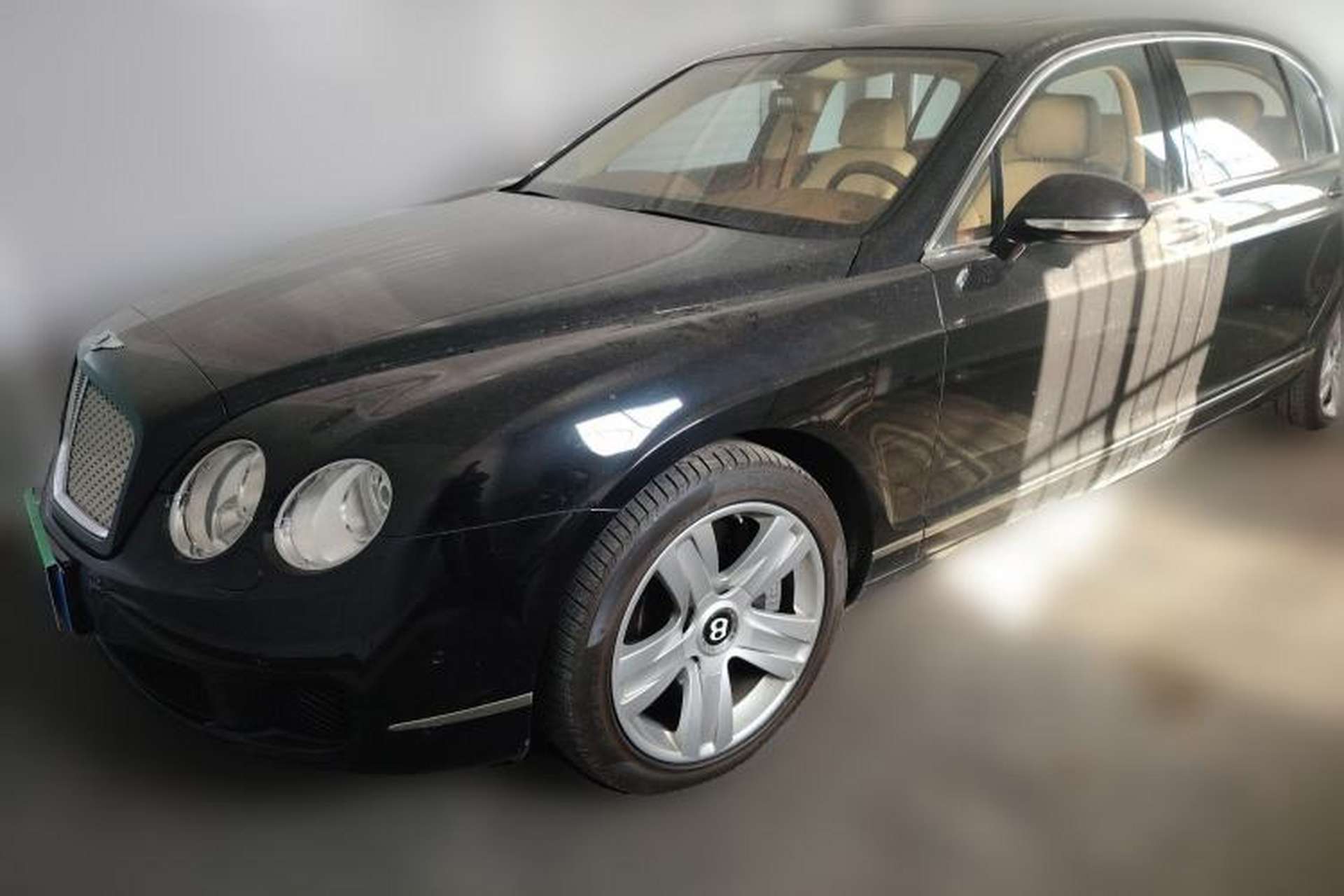 Used Bentley Flying Spur 2010 6.0T Five-Seat Version Front Left 45 Deg