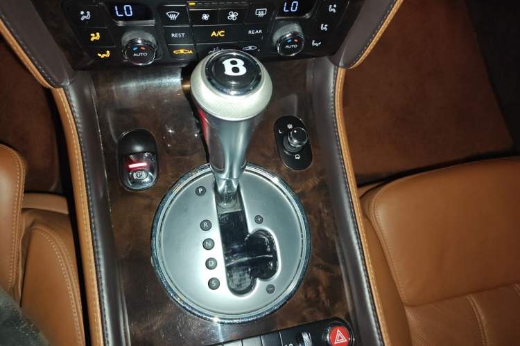 Used Bentley Flying Spur 2010 6.0T Four-Seat Version Gear Lever