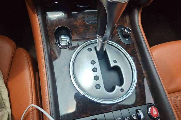 Used Bentley Flying Spur 2010 6.0T Four-Seat Version Gear Lever