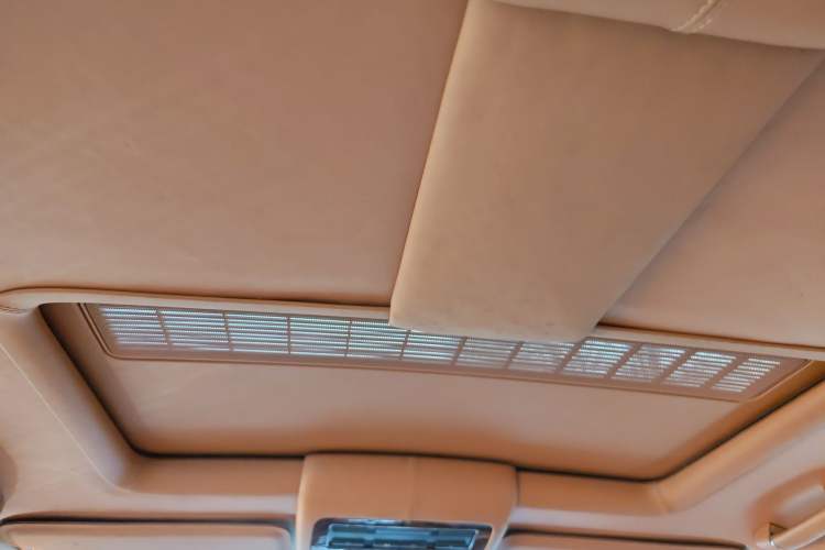 Used Bentley Flying Spur 2010 6.0T Five-Seat Version Headliner