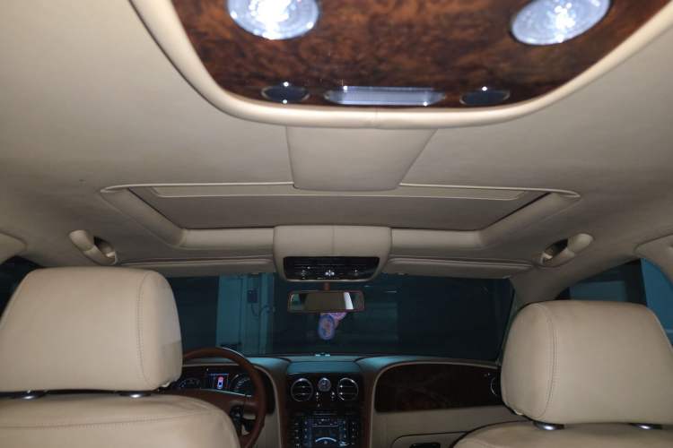 Used Bentley Flying Spur 2010 6.0T Five-Seat Version Headliner