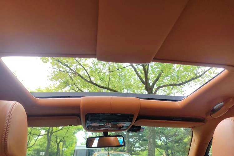 Used Bentley Flying Spur 2010 6.0T Four-Seat Version Headliner