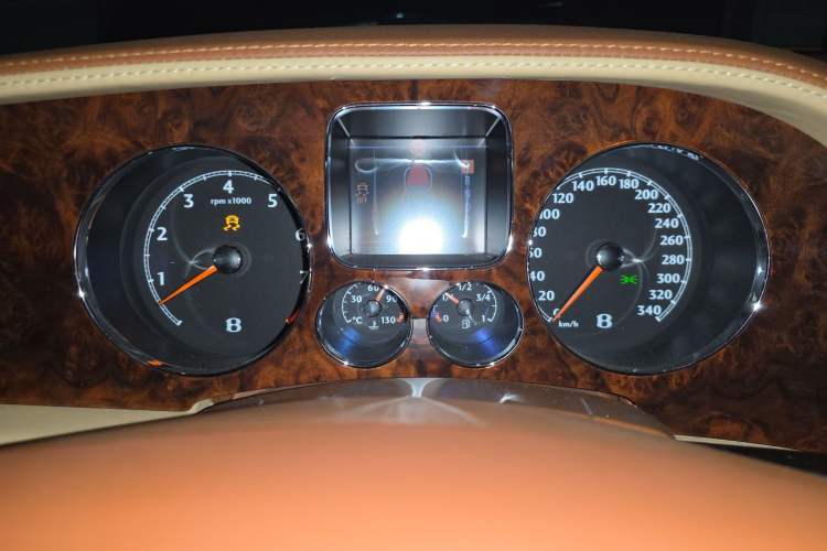 Used Bentley Flying Spur 2010 6.0T Five-Seat Version Instrument Cluster