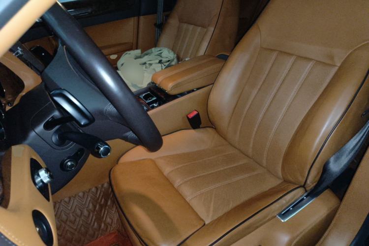 Used Bentley Flying Spur 2010 6.0T Five-Seat Version Left Front Seat