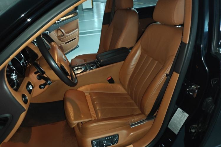 Used Bentley Flying Spur 2010 6.0T Four-Seat Version Left Front Seat