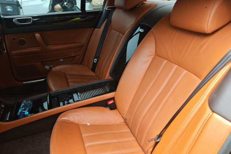 Used Bentley Flying Spur 2010 6.0T Four-Seat Version Left Rear Seat