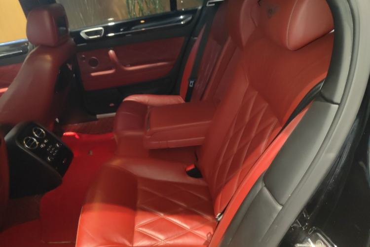 Used Bentley Flying Spur 2010 6.0T Five-Seat Version Left Rear Seat