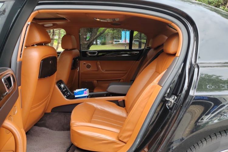 Used Bentley Flying Spur 2010 6.0T Four-Seat Version Left Rear Seat
