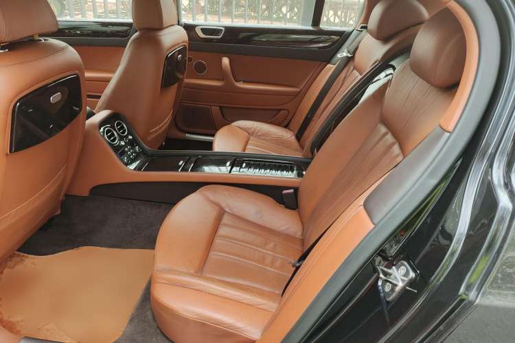 Used Bentley Flying Spur 2010 6.0T Four-Seat Version Left Rear Seat