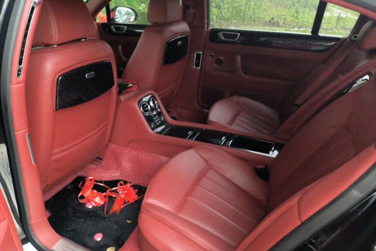 Used Bentley Flying Spur 2010 6.0T Four-Seat Version Left Rear Seat
