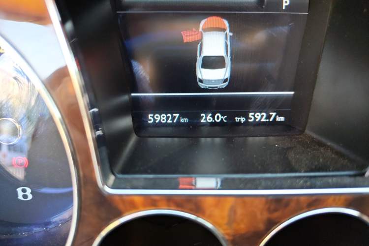 Used Bentley Flying Spur 2010 6.0T Five-Seat Version Odometer Close Up