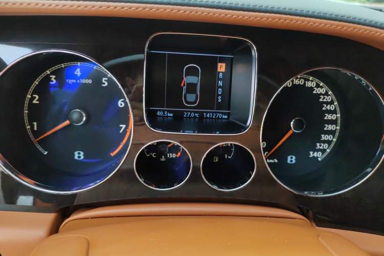 Used Bentley Flying Spur 2010 6.0T Four-Seat Version Odometer Close Up