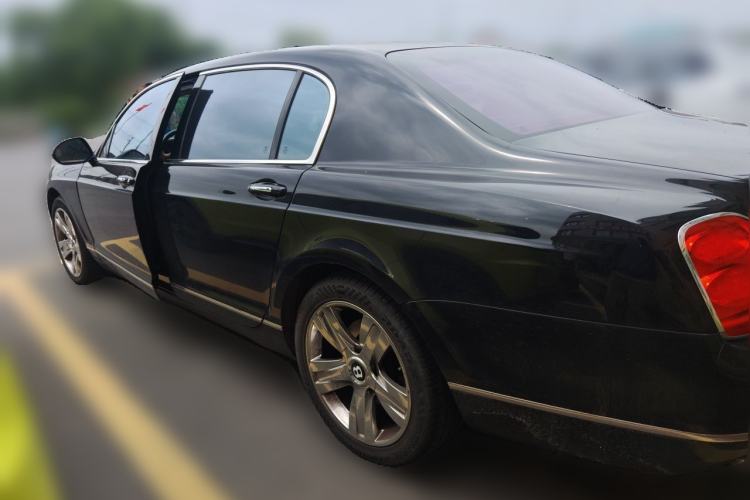 Used Bentley Flying Spur 2010 6.0T Four-Seat Version Rear Left 45 Deg