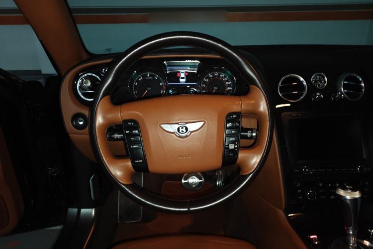 Used Bentley Flying Spur 2010 6.0T Four-Seat Version Steering Wheel