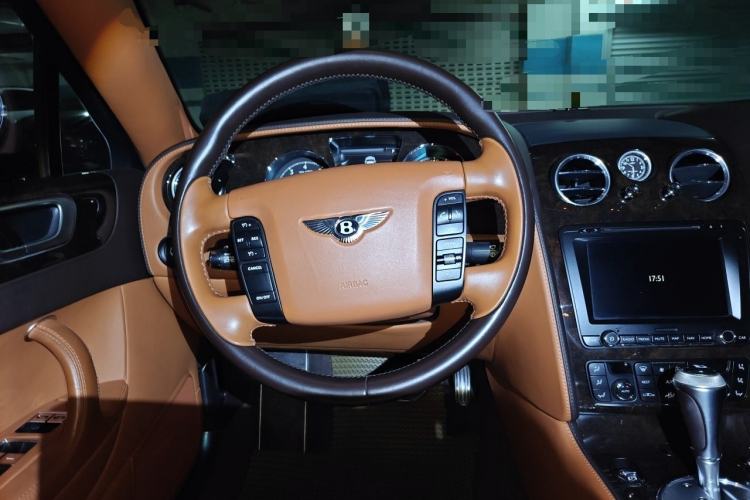Used Bentley Flying Spur 2010 6.0T Four-Seat Version Steering Wheel