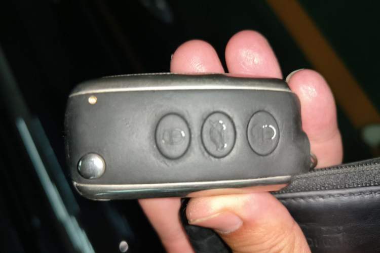 Used Bentley Flying Spur 2010 6.0T Five-Seat Version Vehicle Key