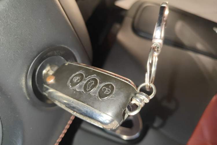 Used Bentley Flying Spur 2010 6.0T Five-Seat Version Vehicle Key