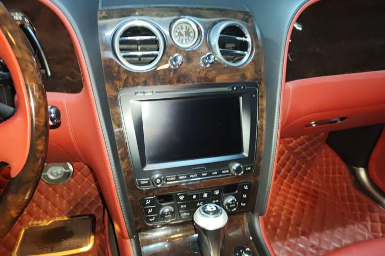 Used Bentley Flying Spur 2010 6.0T Four-Seat Version Audio And AC Panel