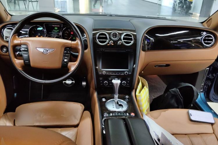 Used Bentley Flying Spur 2010 6.0T Four-Seat Version Center Console