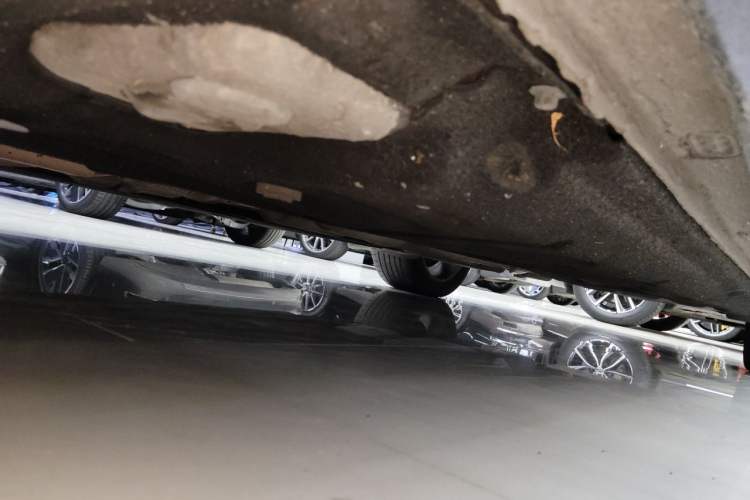 Used Bentley Flying Spur 2010 6.0T Four-Seat Version Chassis Front Left