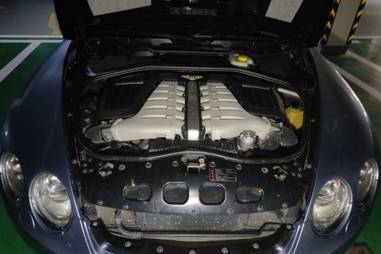 Used Bentley Flying Spur 2010 6.0T Five-Seat Version Engine Bay