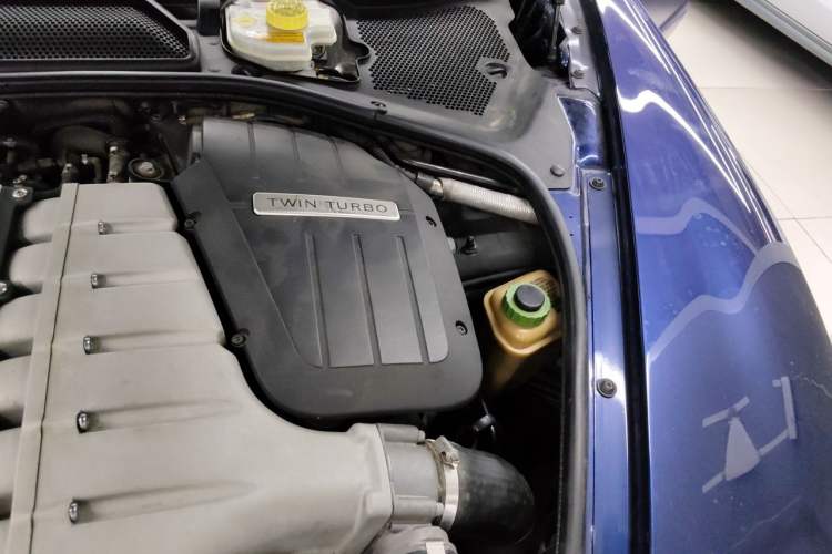 Used Bentley Flying Spur 2010 6.0T Four-Seat Version Engine Bay Left