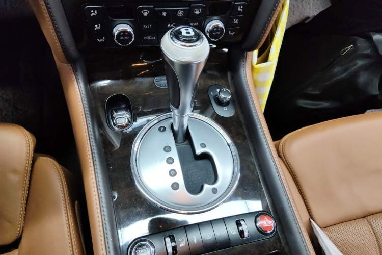 Used Bentley Flying Spur 2010 6.0T Four-Seat Version Gear Lever