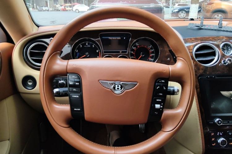 Used Bentley Flying Spur 2010 6.0T Five-Seat Version Steering Wheel