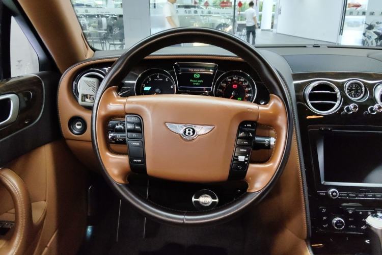 Used Bentley Flying Spur 2010 6.0T Four-Seat Version Steering Wheel