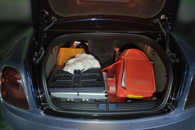 Used Bentley Flying Spur 2010 6.0T Five-Seat Version Trunk