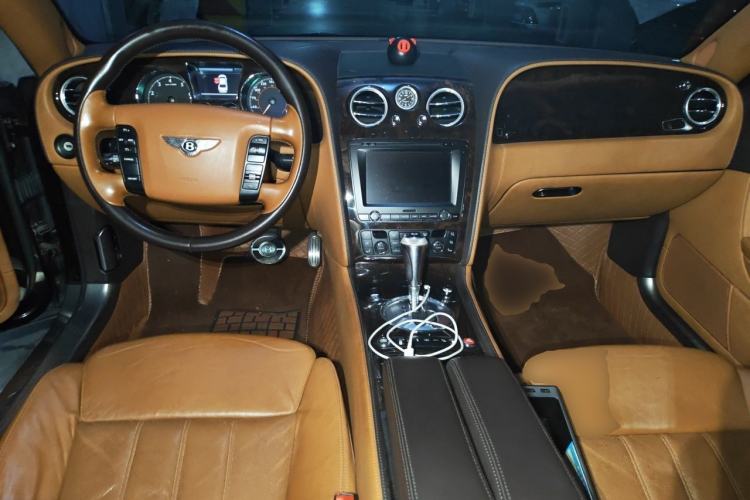 Used Bentley Flying Spur 2010 6.0T Four-Seat Version Center Console