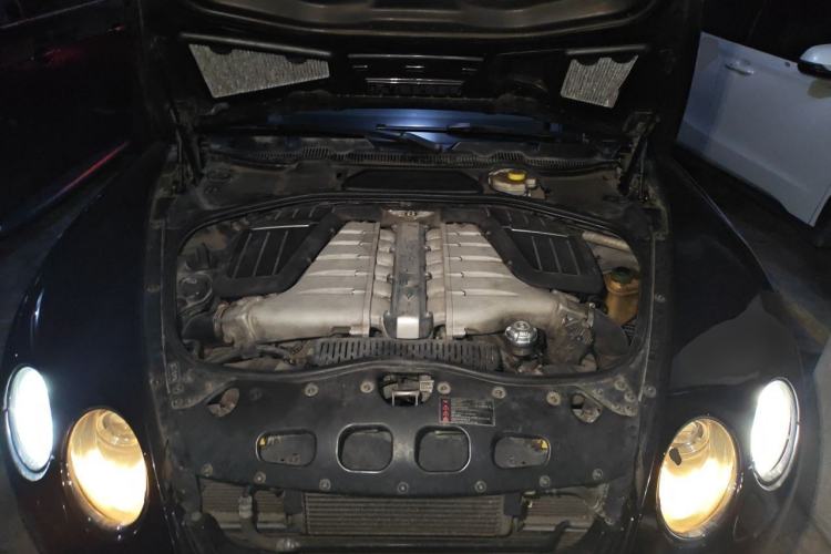 Used Bentley Flying Spur 2010 6.0T Four-Seat Version Engine Bay