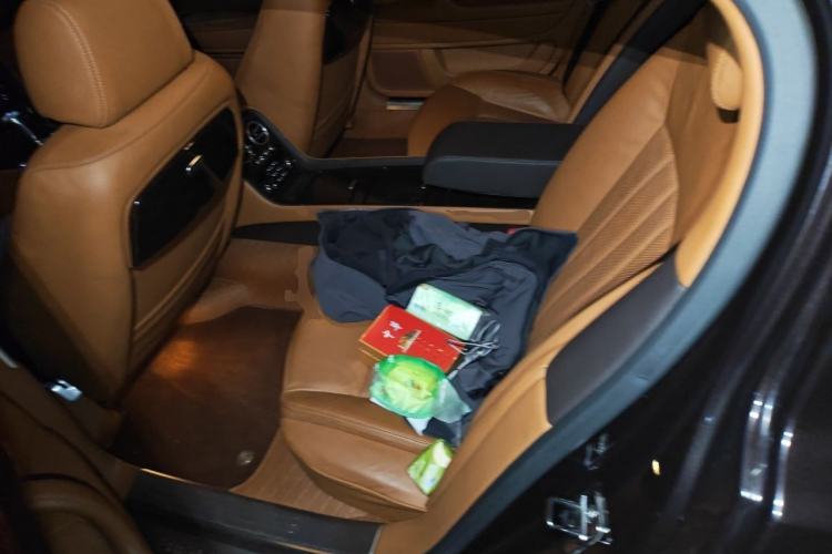 Used Bentley Flying Spur 2010 6.0T Four-Seat Version Left Rear Seat
