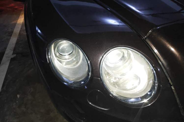 Used Bentley Flying Spur 2010 6.0T Four-Seat Version Right Front Headlight
