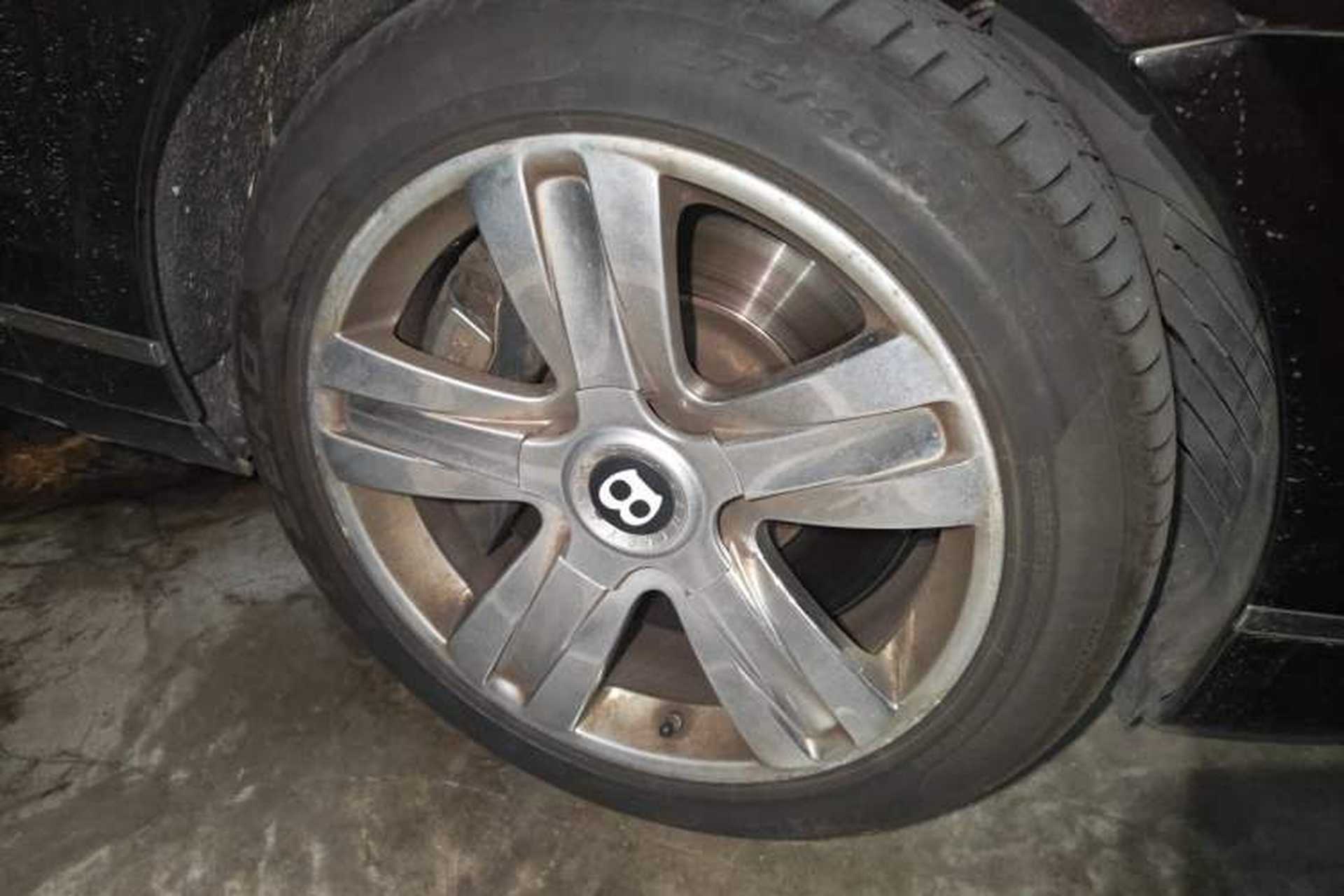 Used Bentley Flying Spur 2010 6.0T Four-Seat Version Right Front Wheel Hub