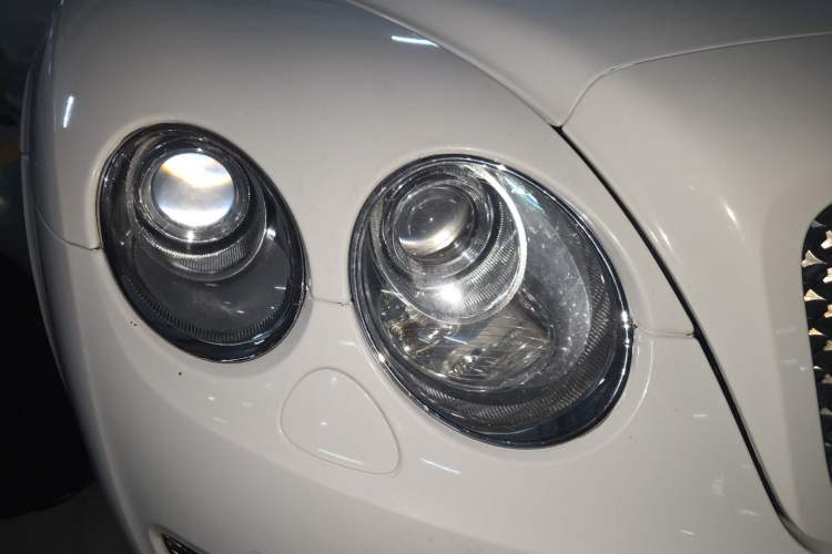 Used Bentley Flying Spur 2010 Speed China 6.0T Right Front Headlight