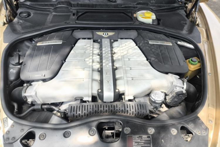 Used Bentley Flying Spur 2010 6.0T Five-Seat Version Engine Bay