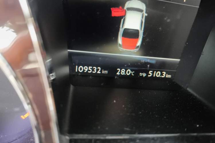 Used Bentley Flying Spur 2010 6.0T Five-Seat Version Odometer Close Up