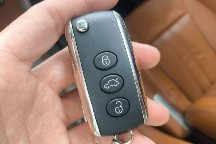 Used Bentley Flying Spur 2010 6.0T Five-Seat Version Vehicle Key