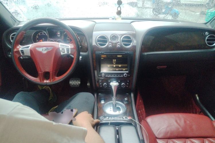 Used Bentley Flying Spur  Center Console