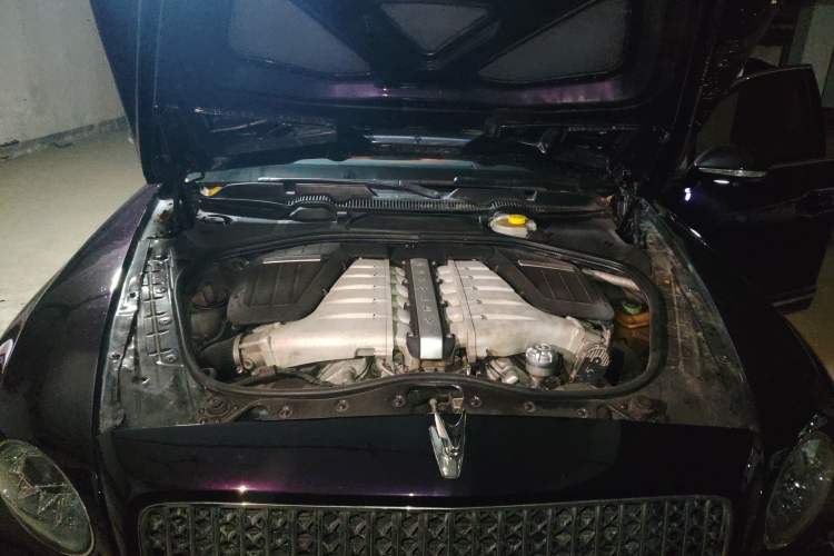 Used Bentley Flying Spur 2012 6.0T Limited Edition Engine Bay
