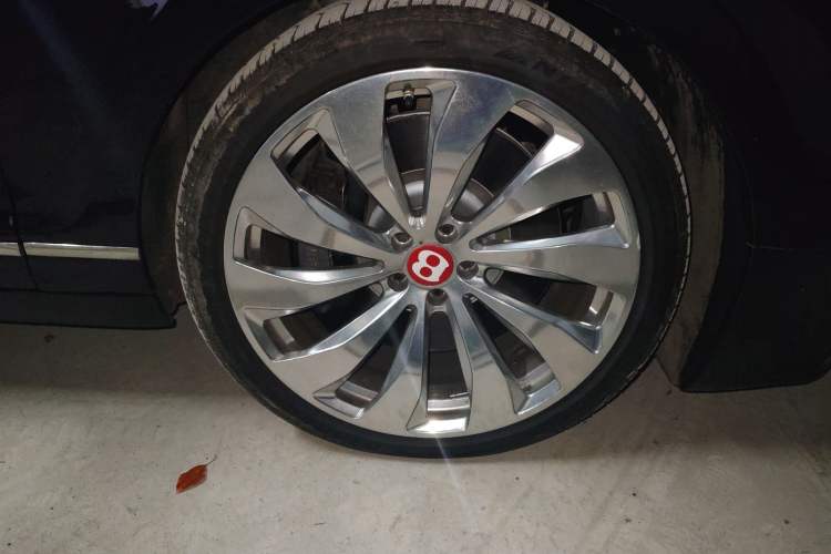 Used Bentley Flying Spur 2012 6.0T Limited Edition Right Front Wheel Hub