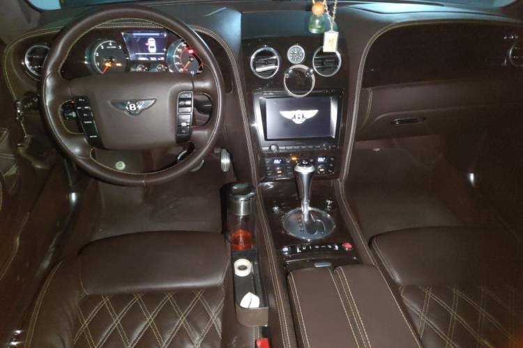 Used Bentley Flying Spur  Center Console