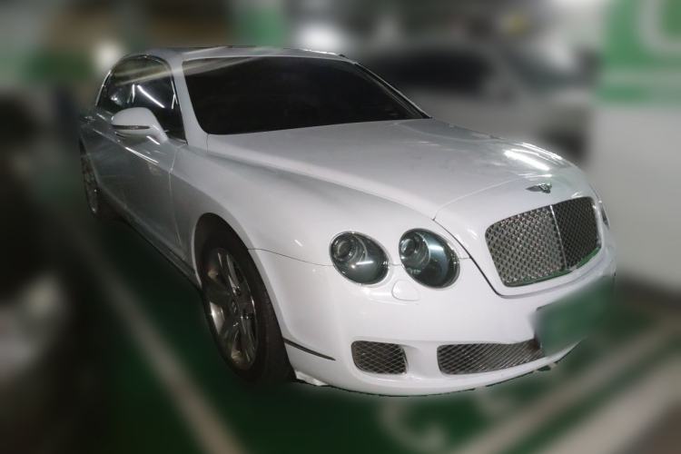 Used Bentley Flying Spur  Front Right 45 Deg