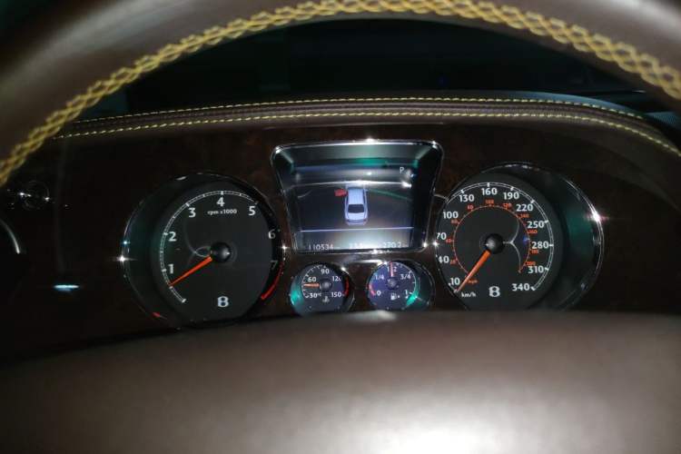 Used Bentley Flying Spur  Instrument Cluster