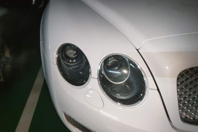 Used Bentley Flying Spur  Right Front Headlight
