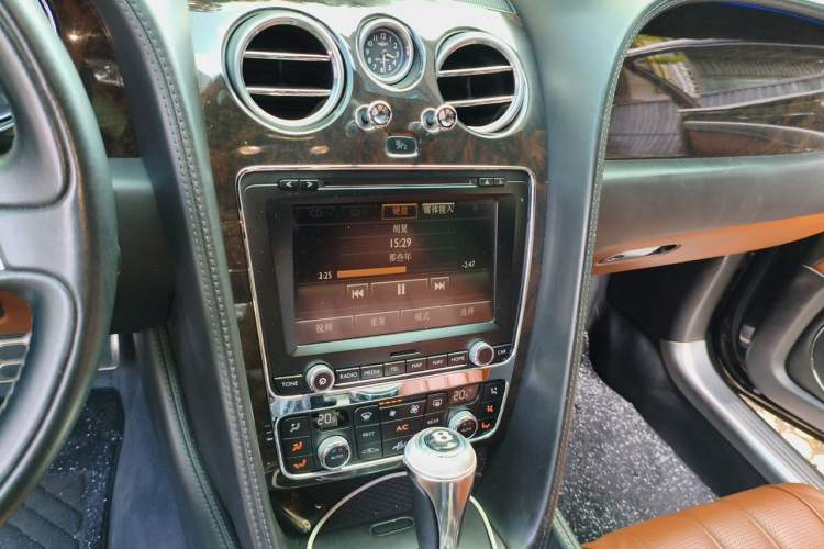 Used Bentley Flying Spur 2013 6.0T W12 Luxury Edition Audio And AC Panel
